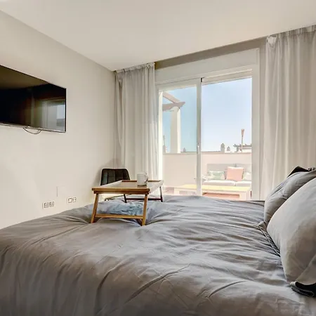 Aloha Terraced House