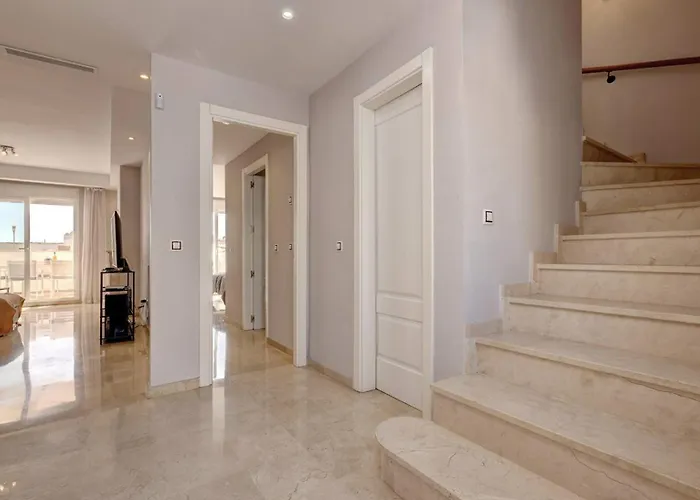 Apartament Aloha Terraced House